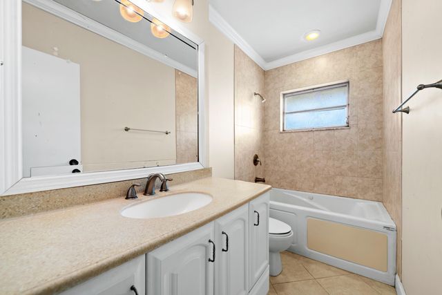 2980 Riverside Drive 324-3, Coral Springs, FL 33065