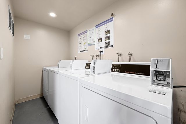 2980 Riverside Drive 324-3, Coral Springs, FL 33065