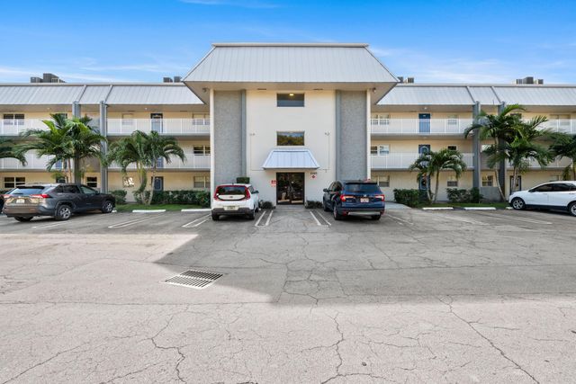 2980 Riverside Drive 324-3, Coral Springs, FL 33065