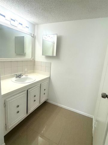 4848 NW 24th Court 330, Lauderdale Lakes, FL 33313