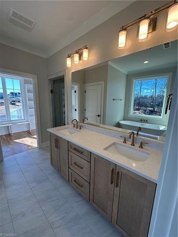 280 Dyna Drive, Lexington, NC 27295