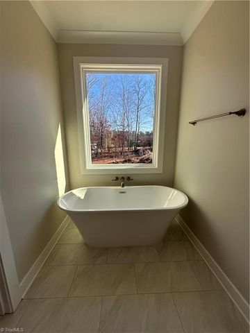 280 Dyna Drive, Lexington, NC 27295