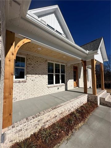 280 Dyna Drive, Lexington, NC 27295