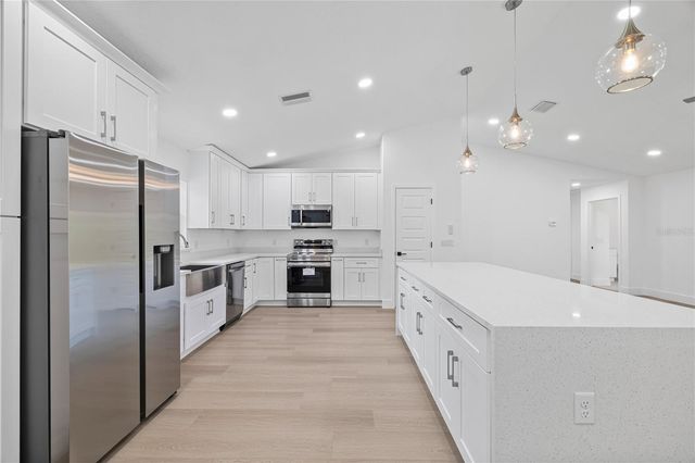8157 N VOYAGER DRIVE, Citrus Springs, FL 34433