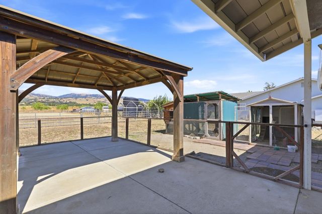 14780 Columbet Avenue, San Martin, CA 95046