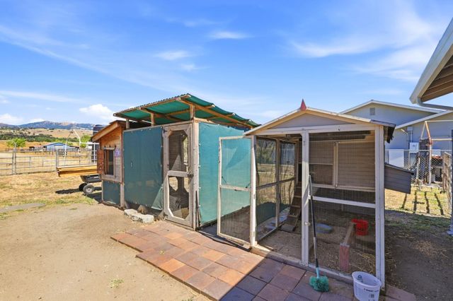 14780 Columbet Avenue, San Martin, CA 95046