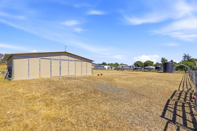 14780 Columbet Avenue, San Martin, CA 95046