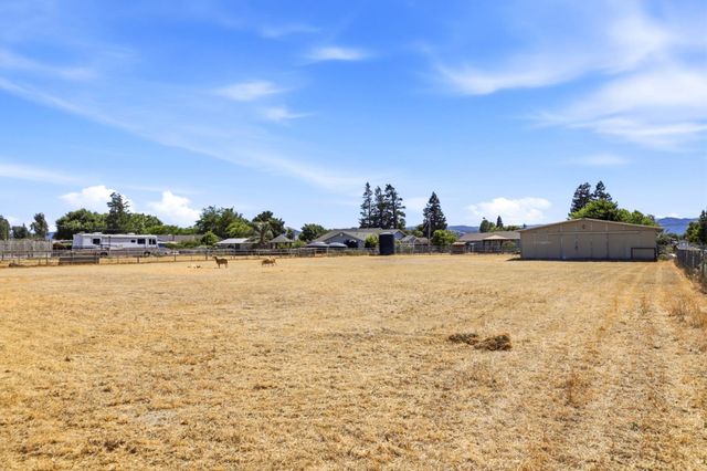 14780 Columbet Avenue, San Martin, CA 95046
