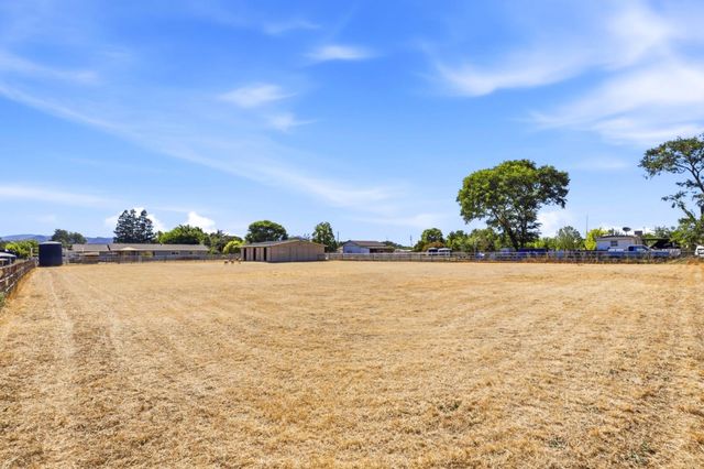 14780 Columbet Avenue, San Martin, CA 95046