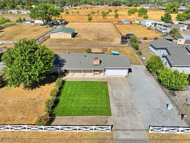 14780 Columbet Avenue, San Martin, CA 95046