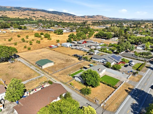 14780 Columbet Avenue, San Martin, CA 95046