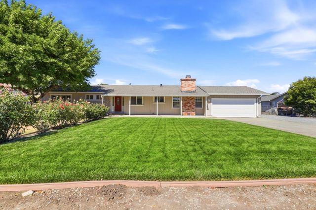 14780 Columbet Avenue, San Martin, CA 95046