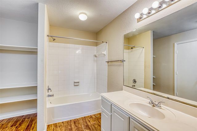 9410 Stoneridge Canyon Lane, Houston, TX 77089