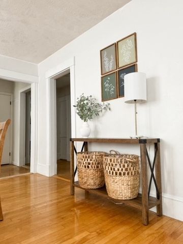 53 Thompson St 53, Amesbury, MA 01913