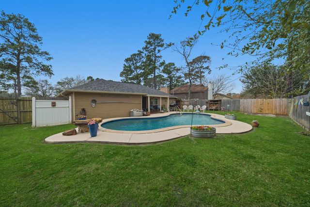 10023 Sweet Gum Lane, Baytown, TX 77521