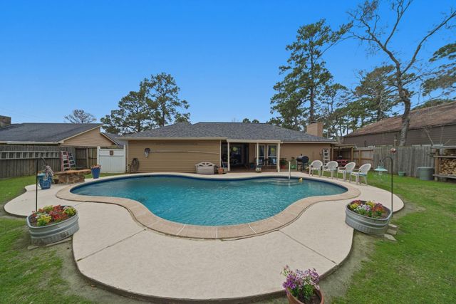 10023 Sweet Gum Lane, Baytown, TX 77521