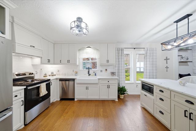 10023 Sweet Gum Lane, Baytown, TX 77521