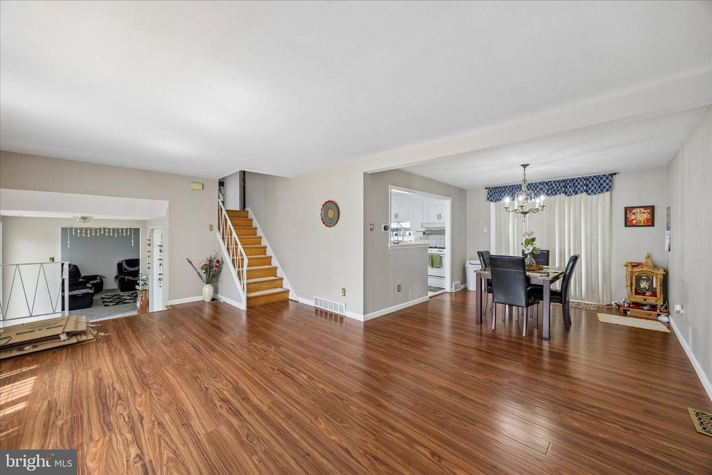 805 SELMA ST, Philadelphia, PA 19116