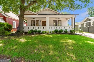 2300 Newnan Street, East Point, GA 30344