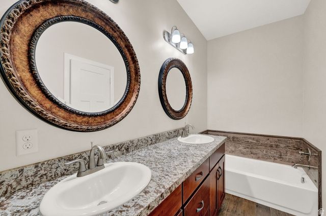 11166 S DEL ANDRAE LN, South Jordan, UT 84095