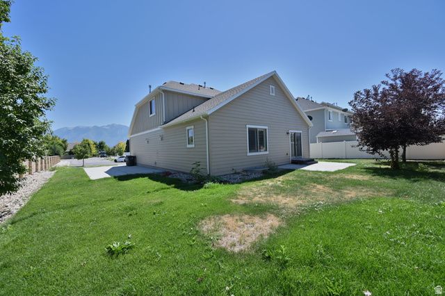 11166 S DEL ANDRAE LN, South Jordan, UT 84095