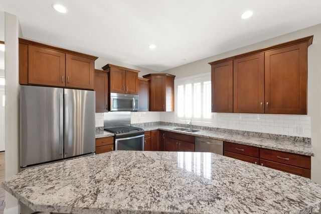 11166 S DEL ANDRAE LN, South Jordan, UT 84095
