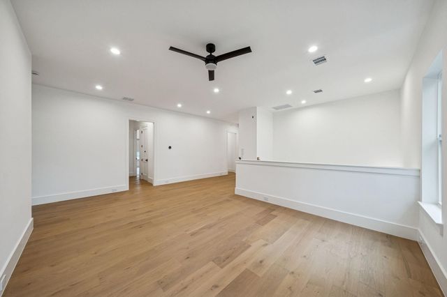 1227 Howard Lane, Bellaire, TX 77401