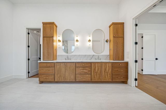 1227 Howard Lane, Bellaire, TX 77401