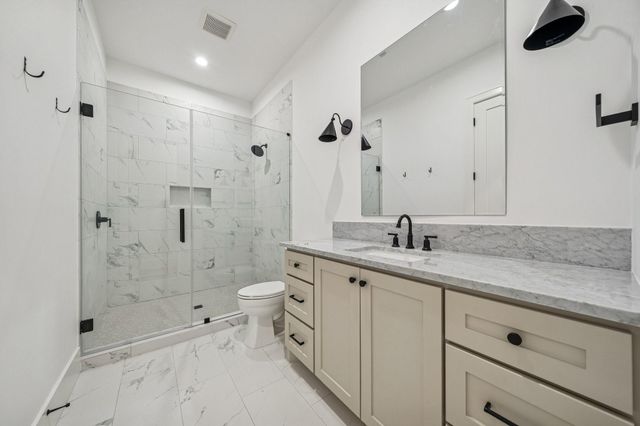 1227 Howard Lane, Bellaire, TX 77401