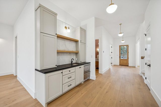 1227 Howard Lane, Bellaire, TX 77401