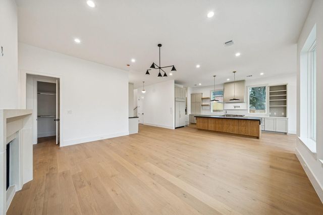 1227 Howard Lane, Bellaire, TX 77401