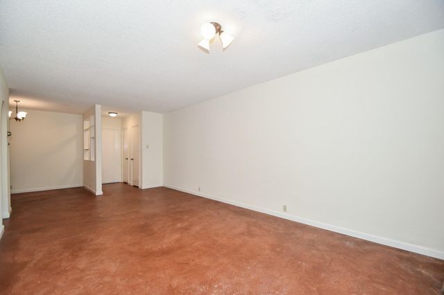 2601 Bellefontaine Street, Houston, TX 77025