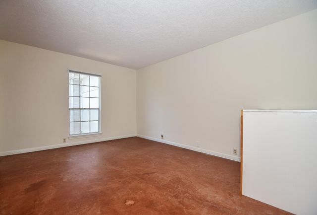 2601 Bellefontaine Street, Houston, TX 77025