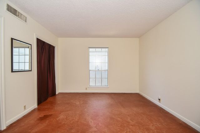 2601 Bellefontaine Street, Houston, TX 77025