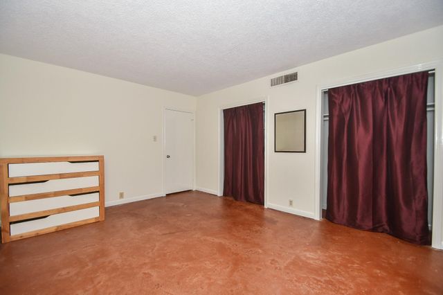 2601 Bellefontaine Street, Houston, TX 77025