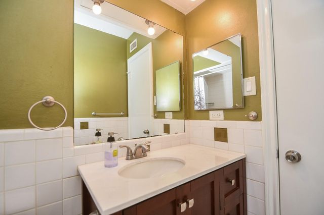 2601 Bellefontaine Street, Houston, TX 77025