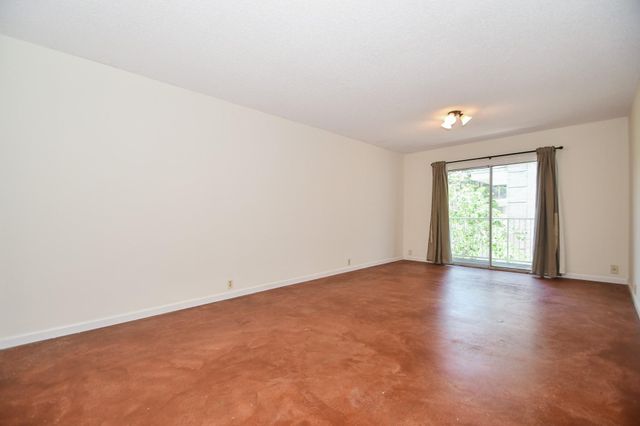 2601 Bellefontaine Street, Houston, TX 77025