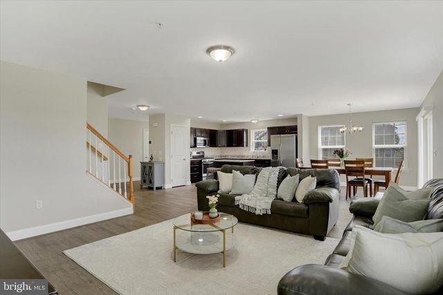 7 SIMON COURT, Mechanicsburg, PA 17050