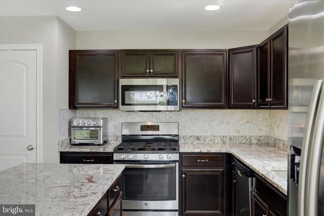 7 SIMON COURT, Mechanicsburg, PA 17050