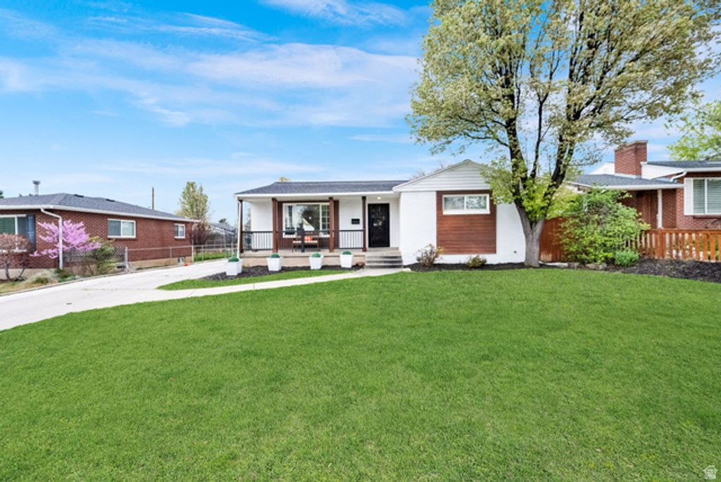 1861 E SEVERN DR, Holladay, UT 84124