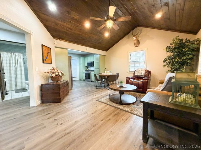 32741 S 551 Road, Cookson, OK 74427