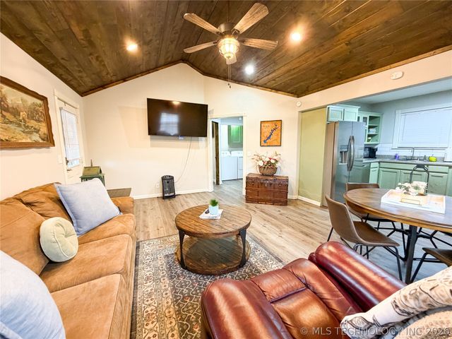 32741 S 551 Road, Cookson, OK 74427