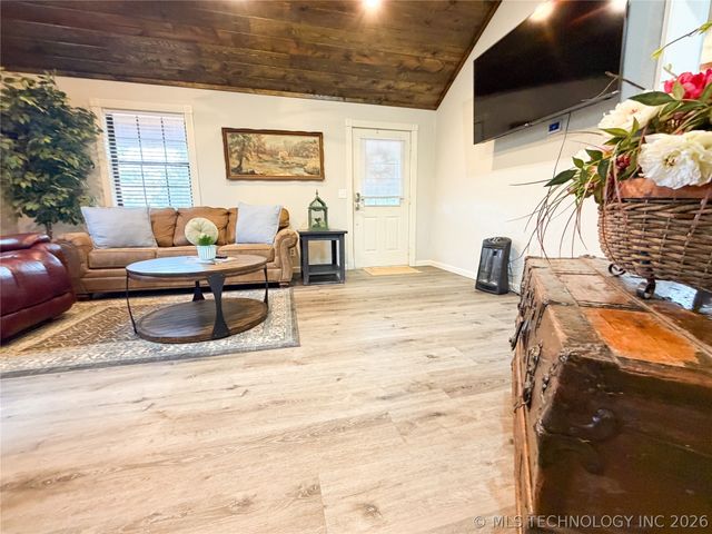 32741 S 551 Road, Cookson, OK 74427