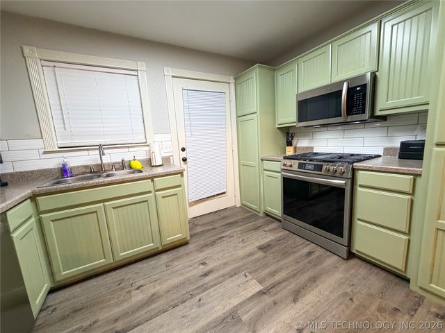 32741 S 551 Road, Cookson, OK 74427