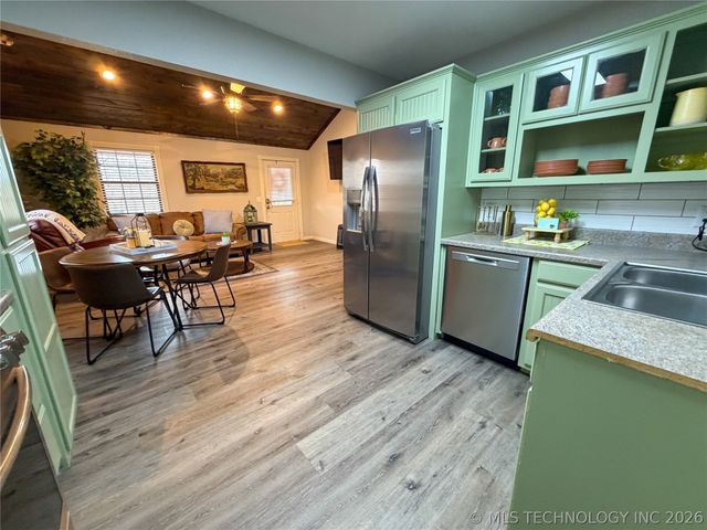 32741 S 551 Road, Cookson, OK 74427