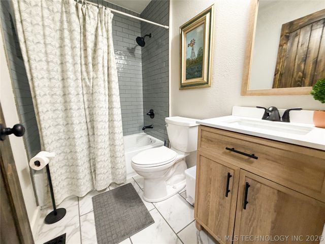 32741 S 551 Road, Cookson, OK 74427