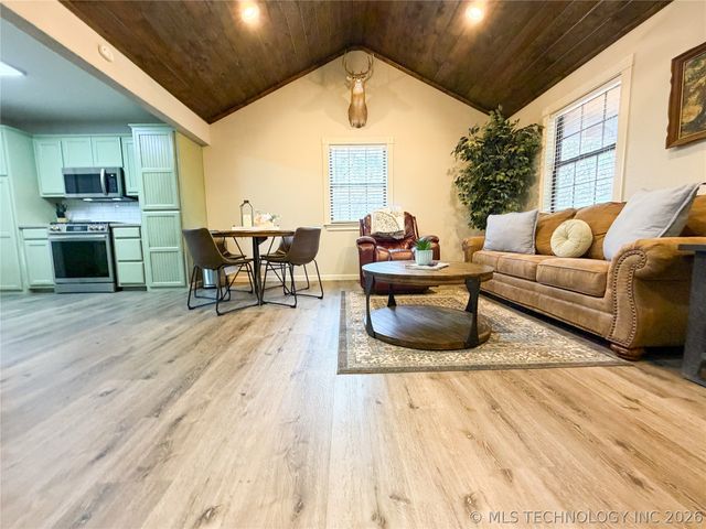 32741 S 551 Road, Cookson, OK 74427