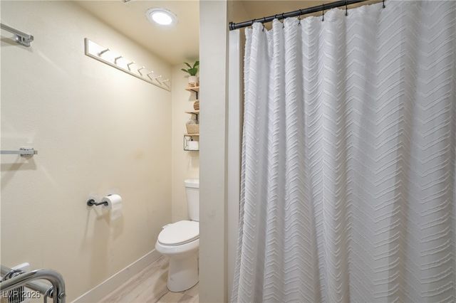 710 Cooper Street, Overton, NV 89040