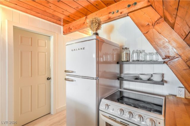 710 Cooper Street, Overton, NV 89040