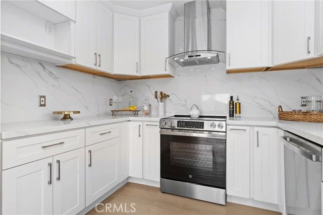 1219 N Raymond Avenue, Fullerton, CA 92831